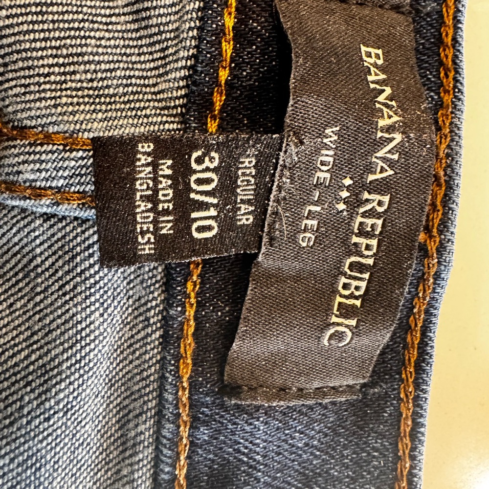Banana Republic women’s wide legs Blue Jeans